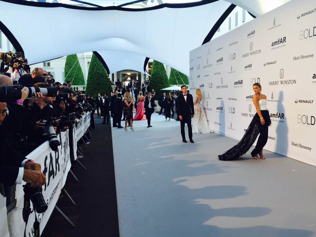 nina-agdal-cannes6.jpg